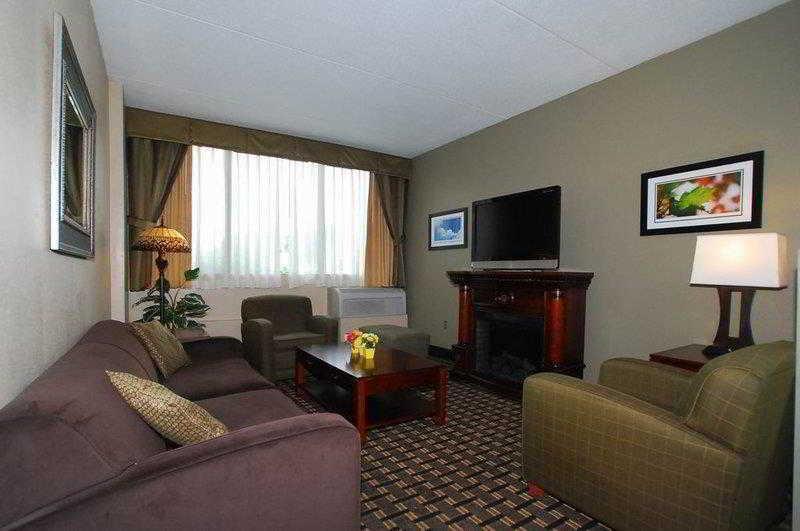 Best Western Plus Lower South End Charlotte Buitenkant foto